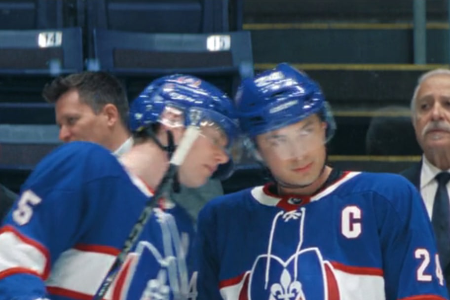 Hayden Pike bonking his helmet into Shane Hollander’s